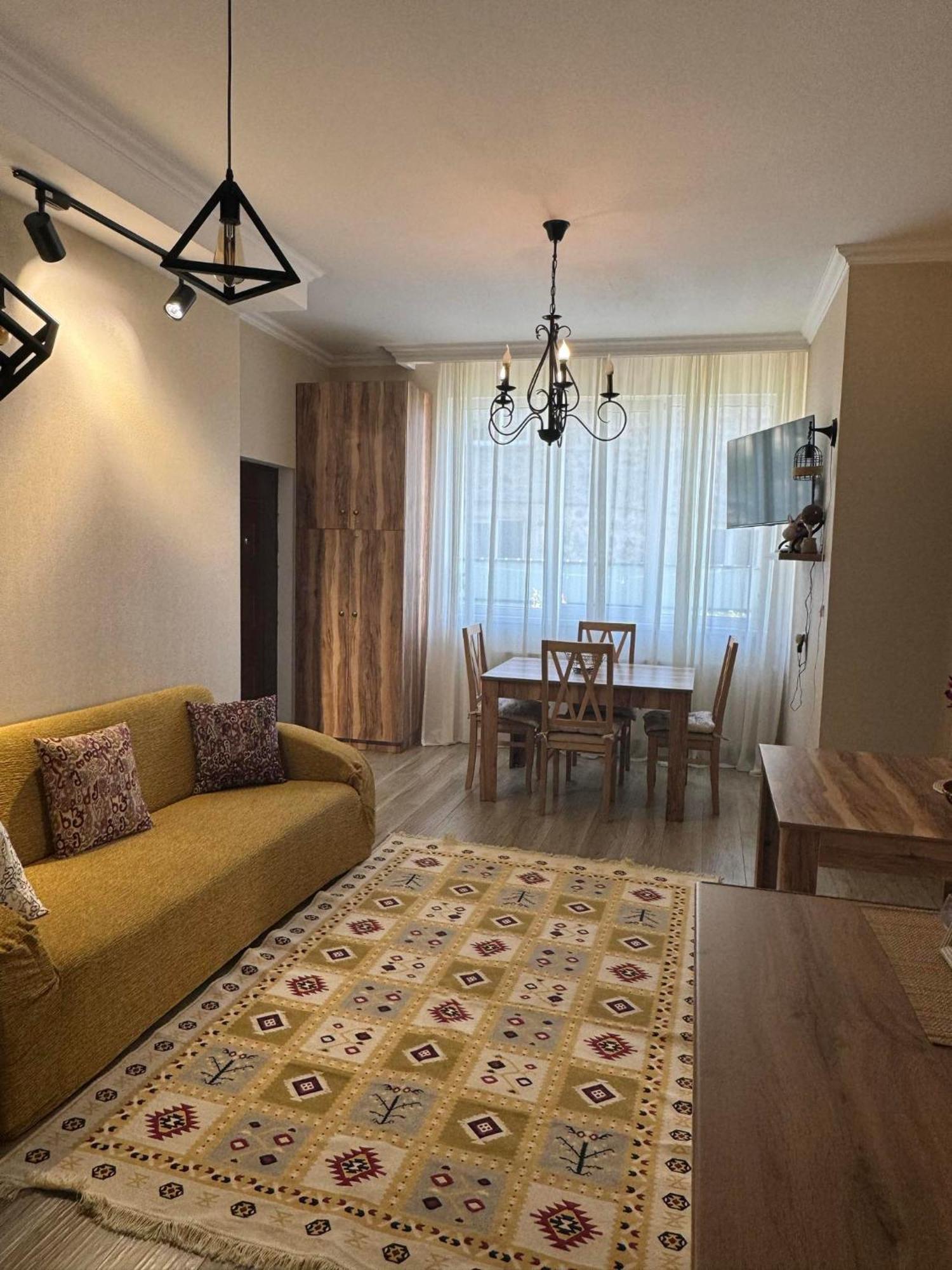 Baqari Inn Kasbegi Buitenkant foto